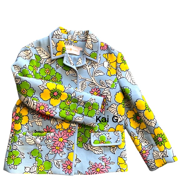 🌸🎀TORY BURCH 76526
Tory Burch floral patterned Size 6 - Picture 4 of 15